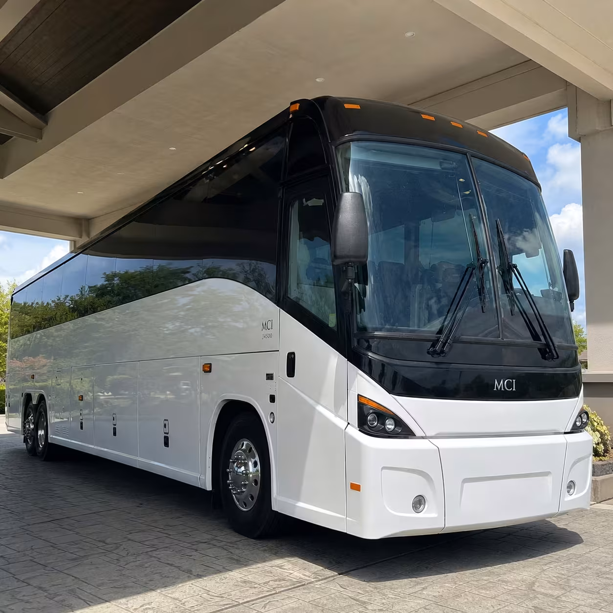 warwick charter bus rentals at t f green airport pvd