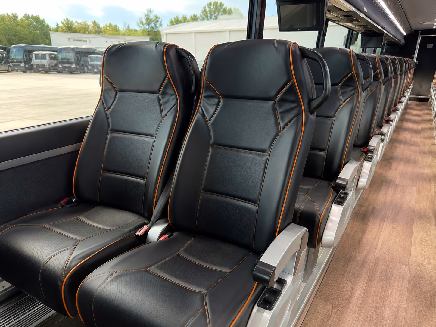 warwick field trip transportation to mystic and boston aquariums