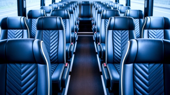 warwick 20 passenger minibus rental