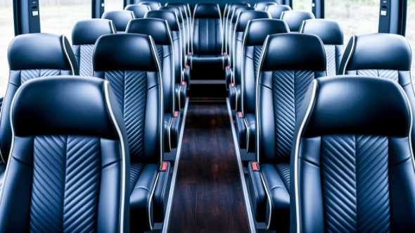 warwick 35 passenger minibus rental